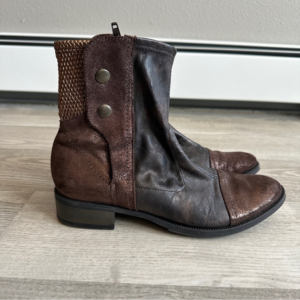 Sundance Brown Leather Ankle Boots